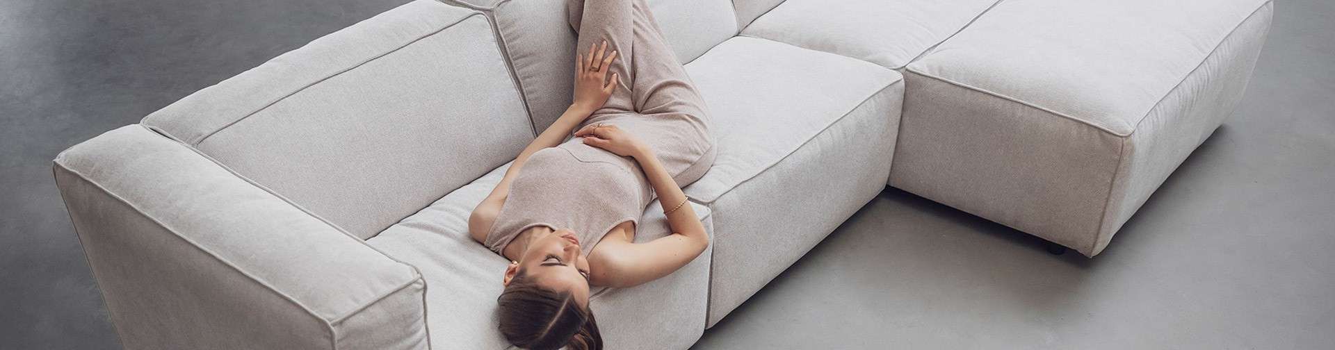 Modular collection of lounge furniture MOVED